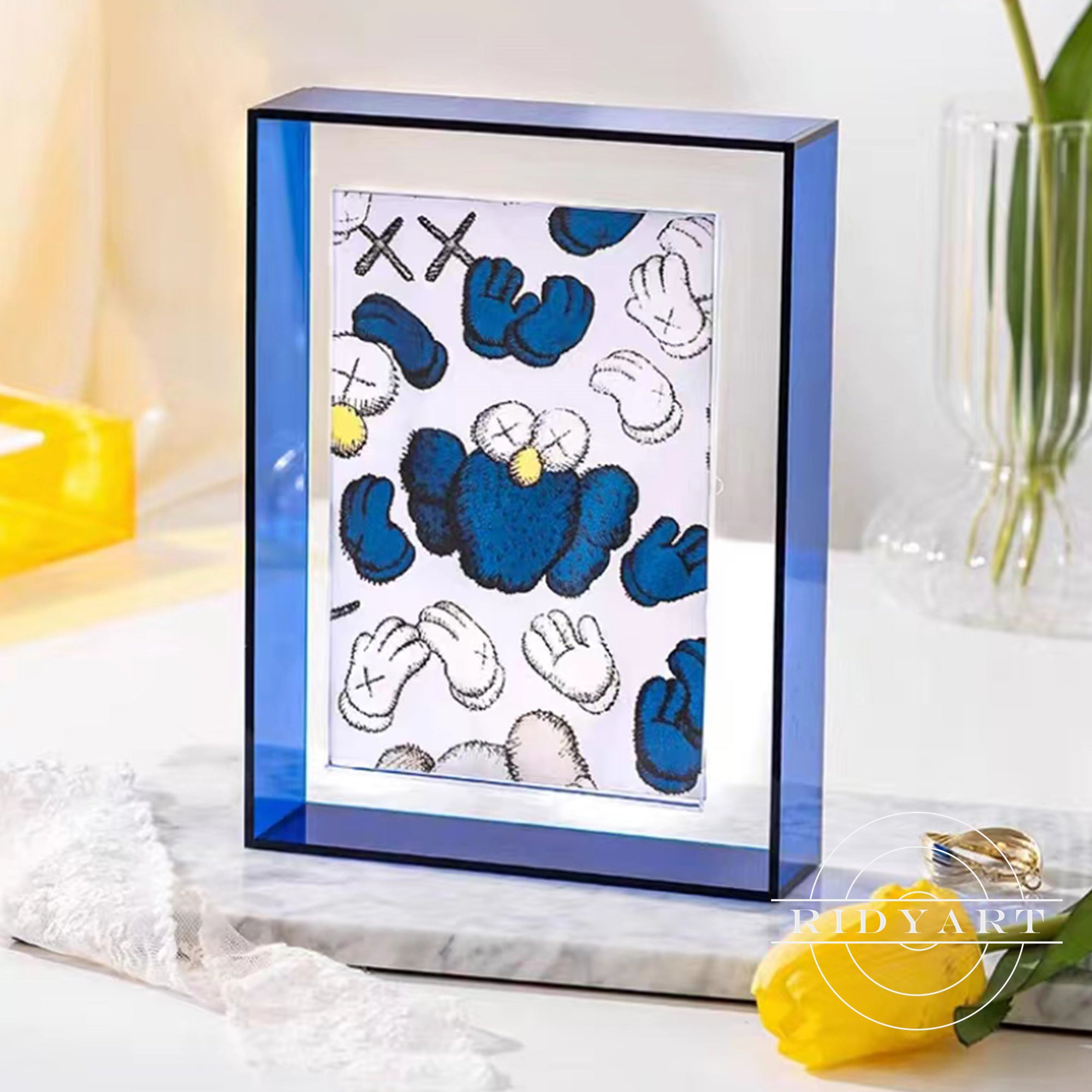 Modern dopamine-colored box set for stylish storage