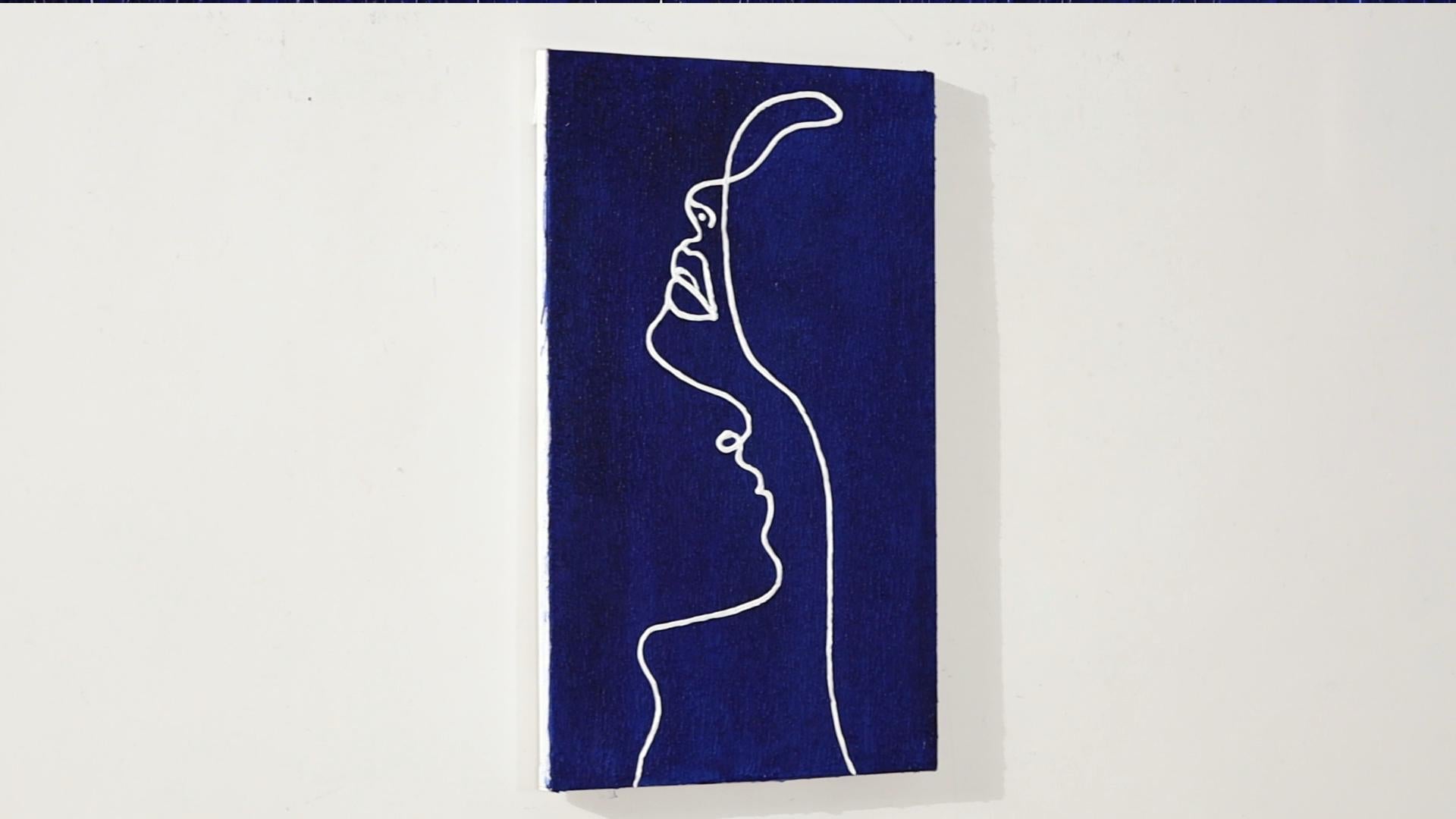 Pintura de perfil feminino em estilo Picasso - Arte de parede azul marinho