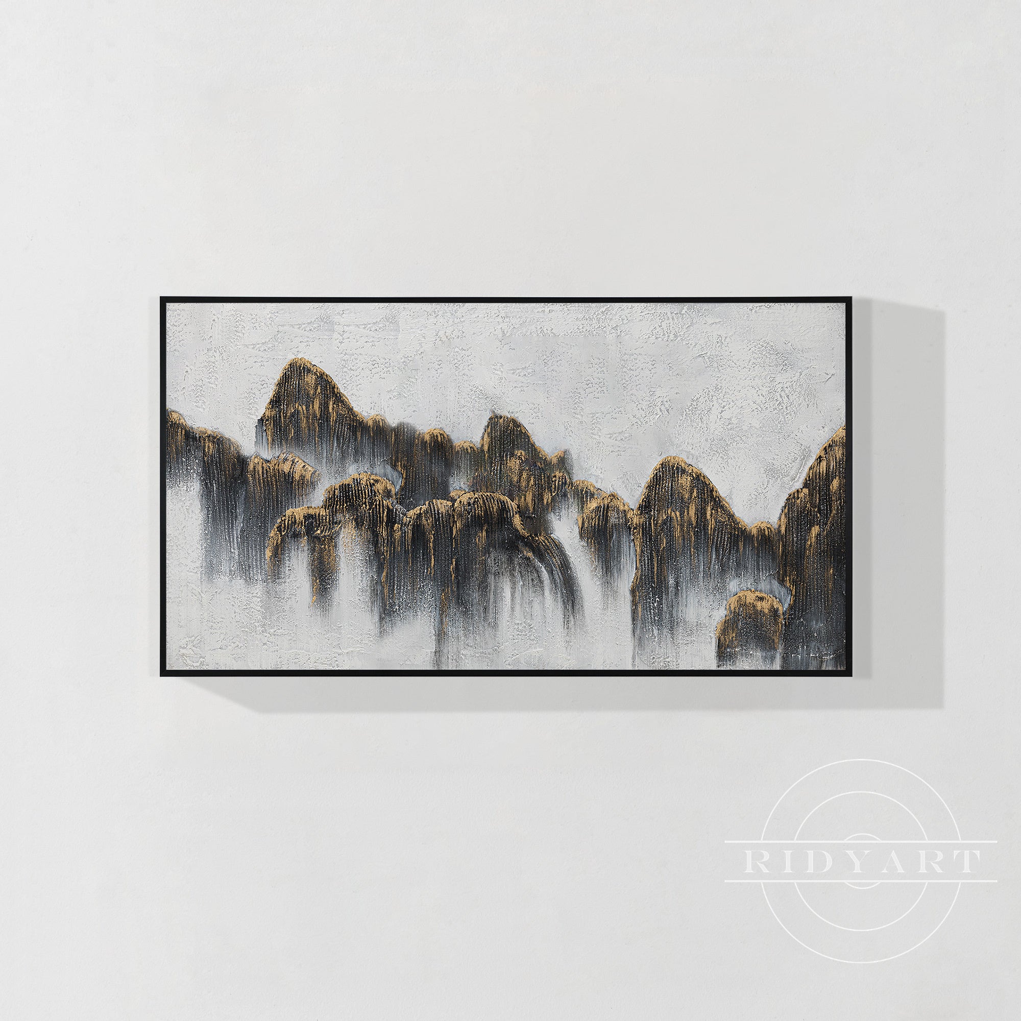 Wandkunst „Gold Mountain“ in Marineblau