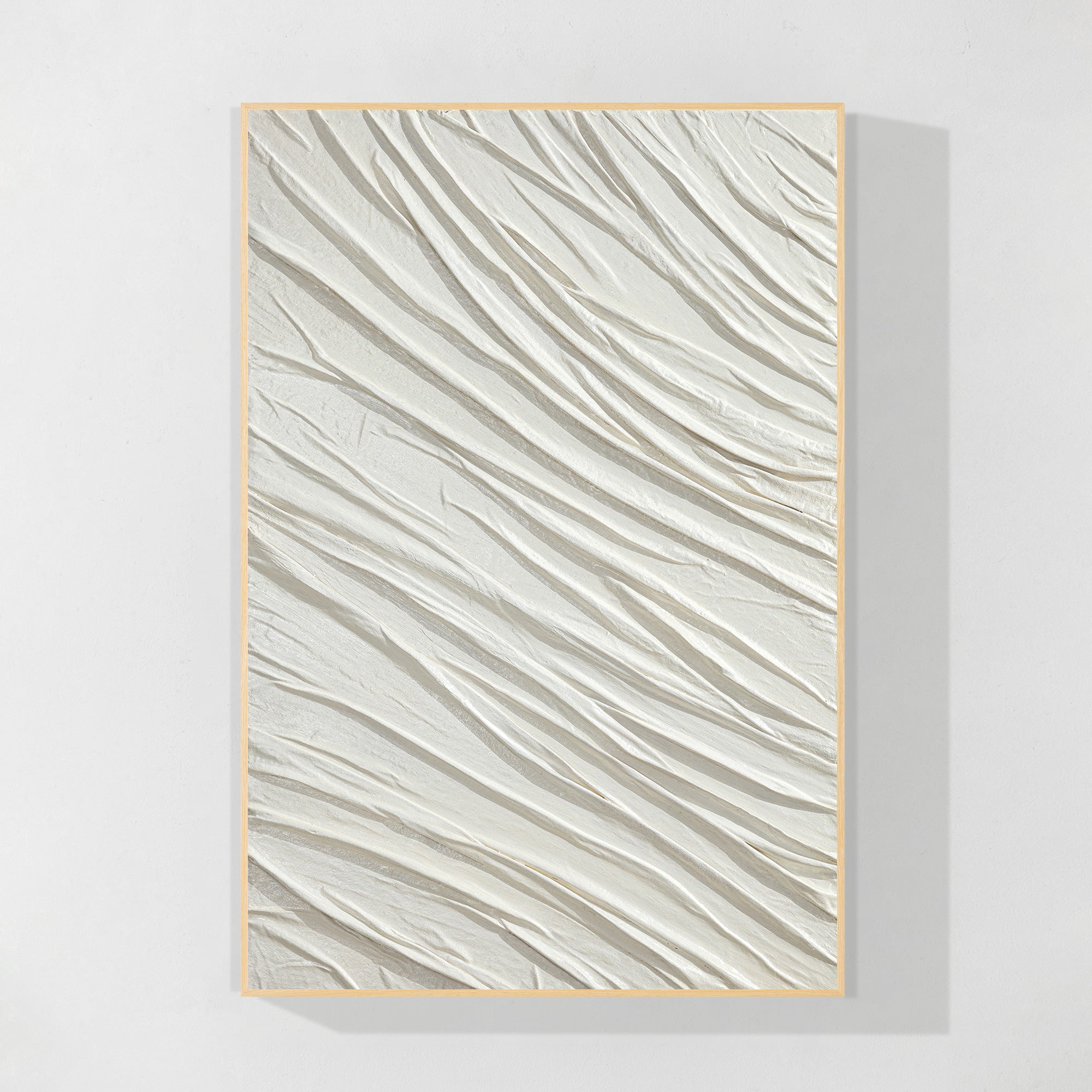 Weiße strukturierte minimalistische Wandkunst