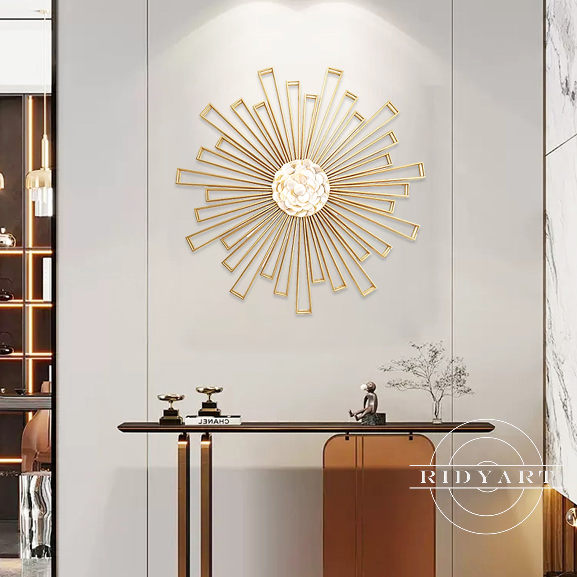 Luxury gold metal sun ray decor