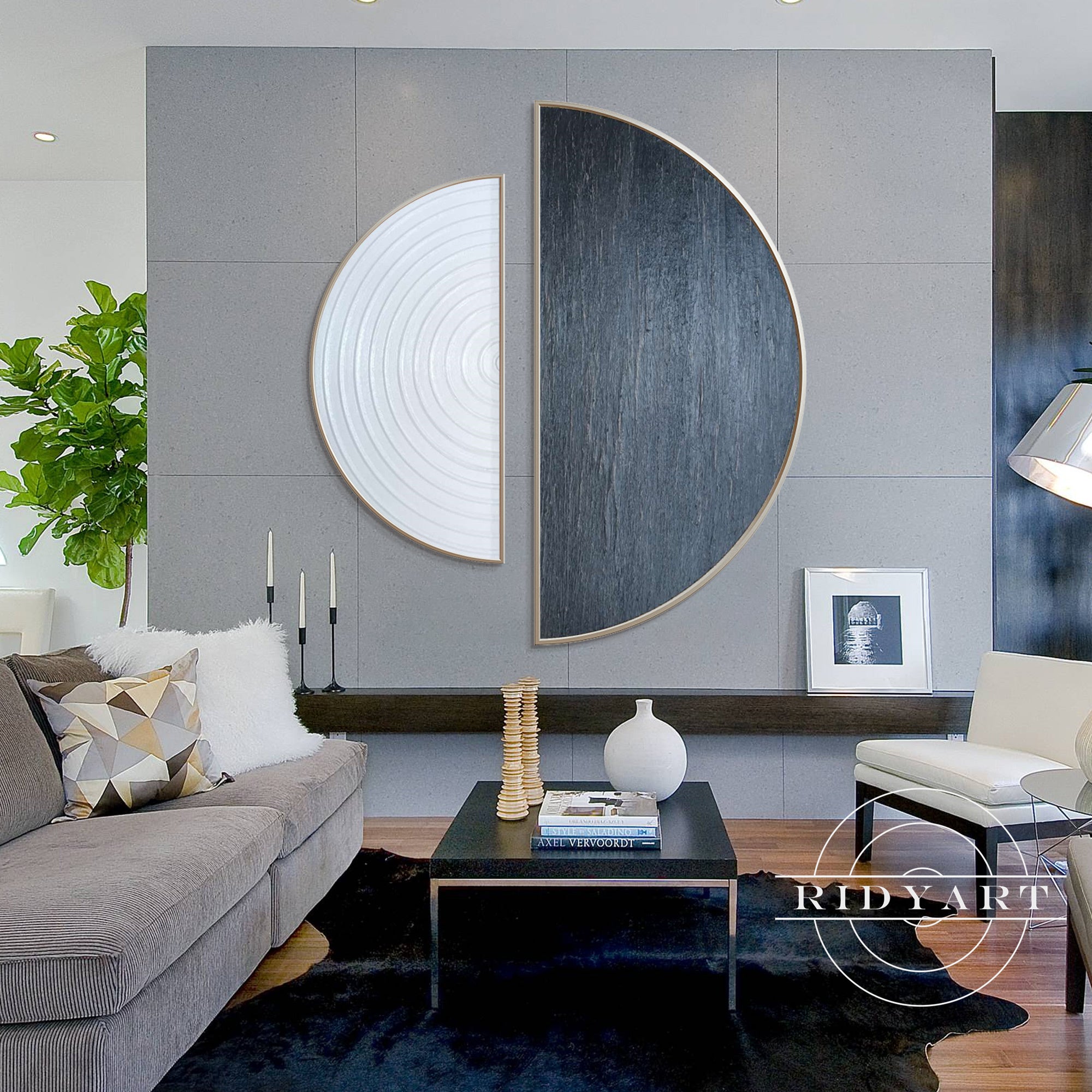 Minimalist round canvas wall decor
