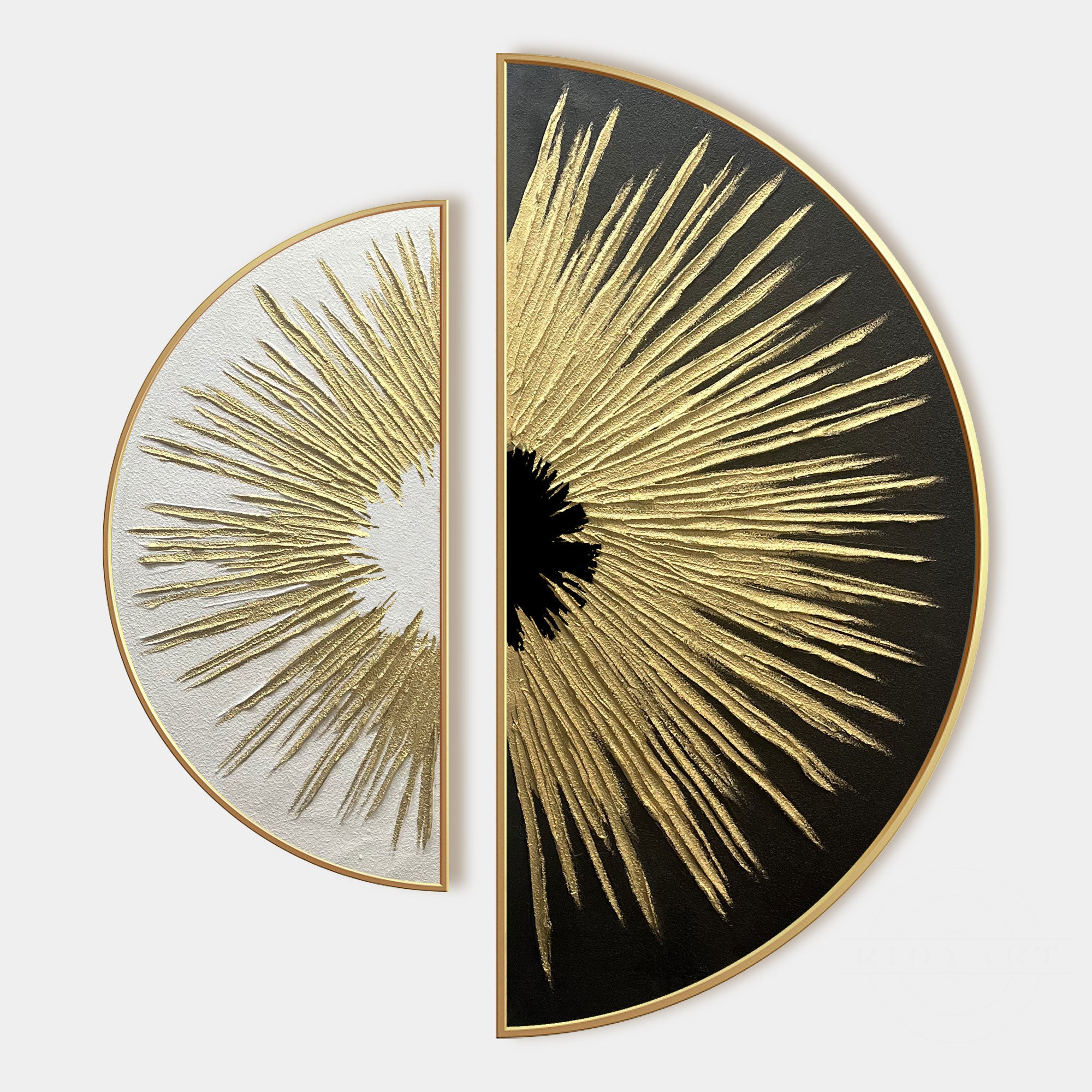 لوحة زيتية فنية دائرية بأوراق خضراء وذهبية